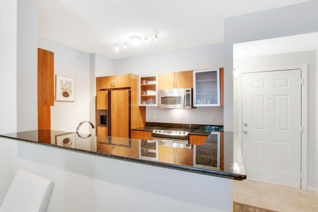 3 of 25 - 802 W Windward 206 Wy #206, Lantana, FL