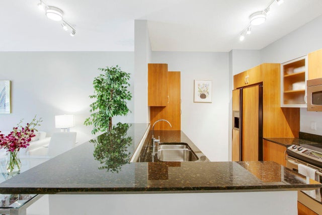 4 of 25 - 802 W Windward 206 Wy #206, Lantana, FL