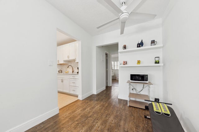 4 of 10 - 2111 Ne 56th St #106, Fort Lauderdale, FL