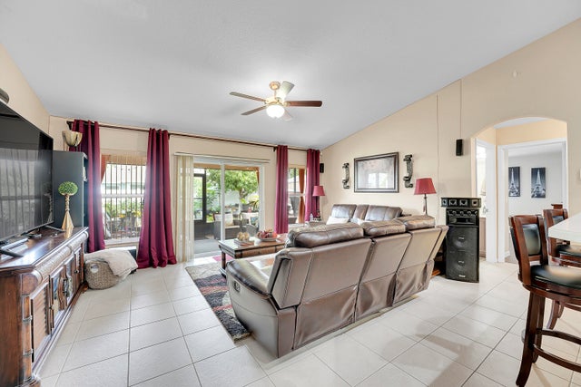 4 of 26 - 6690 Nw Pinson Court, Port Saint Lucie, FL