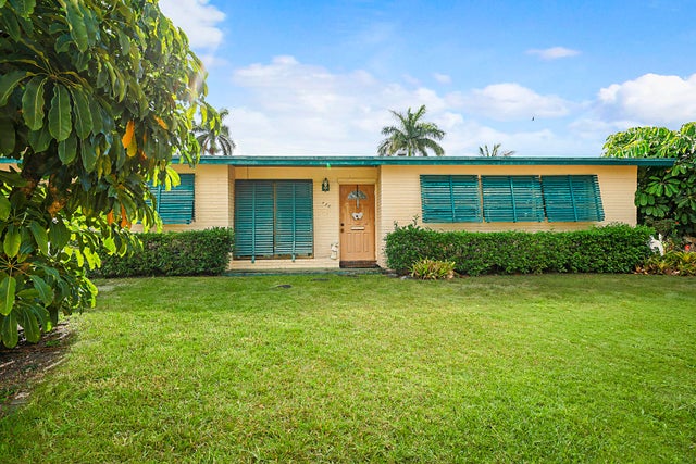1 of 34 - 736 Tradewind Drive, North Palm Beach, FL