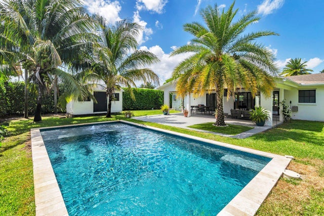 2 of 41 - 1424 Alpha Ct, Lake Clarke Shores, FL
