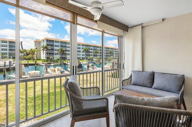 4 of 39 - 911 Gardenia Drive #154, Delray Beach, FL