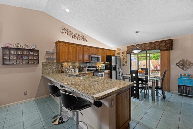 3 of 46 - 141 Roycourt Cir, Royal Palm Beach, FL