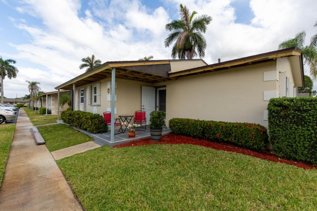 2 of 37 - 2771 Ashley Dr E #a, West Palm Beach, FL