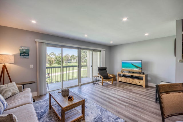 4 of 33 - 9239 Se Riverfront Terrace #d, Jupiter, FL