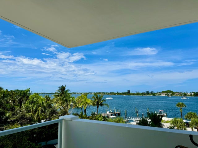 4 of 26 - 2800 N Flagler Dr #410, West Palm Beach, FL