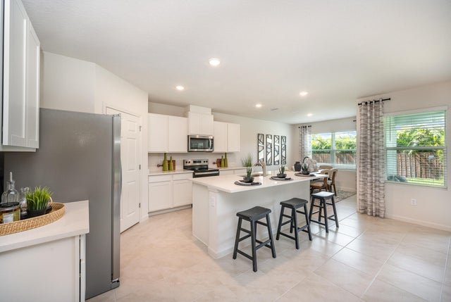 3 of 36 - 2573 Se Lakewood St, Port Saint Lucie, FL