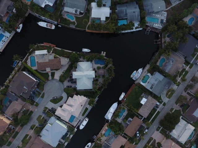 5 of 45 - 2311 Ne 47 St, Lighthouse Point, FL