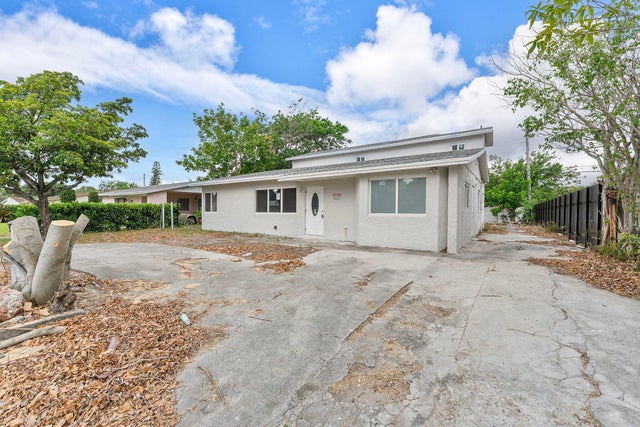 1 of 38 - 1451 Sw 5th Avenue, Deerfield Beach, FL
