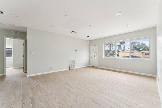 4 of 38 - 1451 Sw 5th Avenue, Deerfield Beach, FL