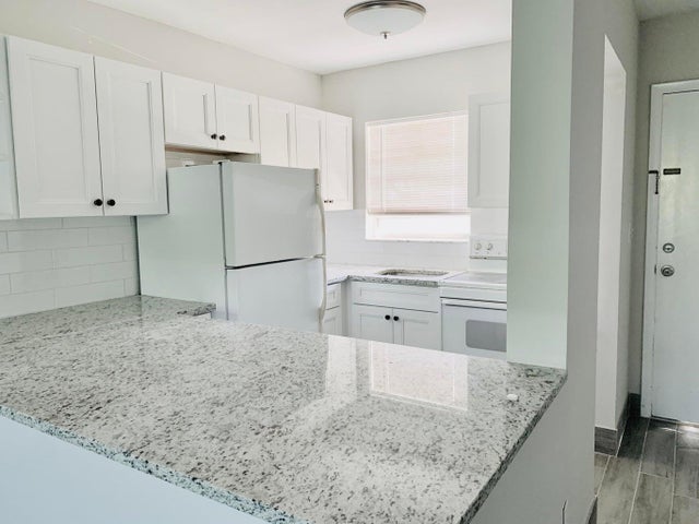 1 of 19 - 1113 Lake Terrace, Boynton Beach, FL