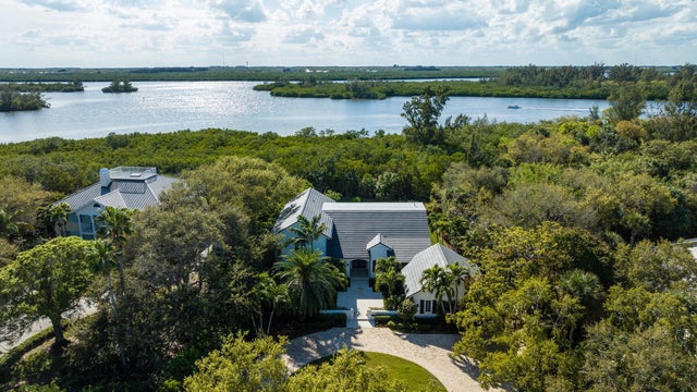 2 of 37 - 220 Shores Drive, Vero Beach, FL
