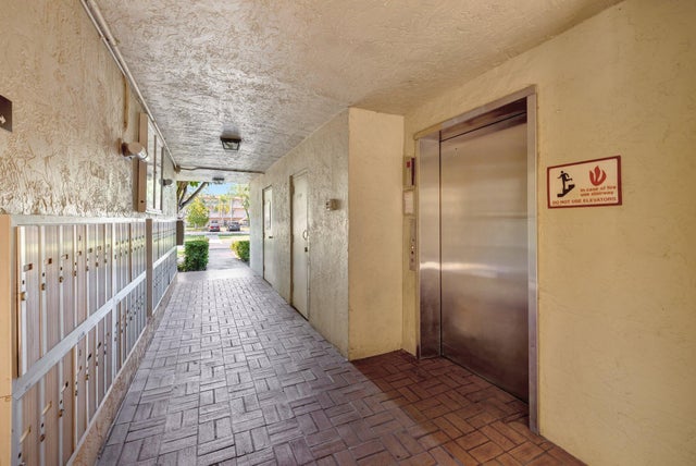 5 of 58 - 3301 Nw 47th Terrace #410, Lauderdale Lakes, FL
