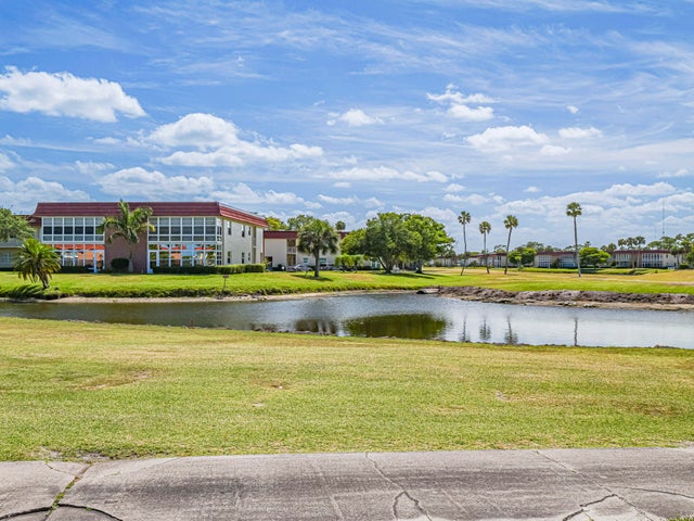 5 of 41 - 76 Royal Oak Drive #104, Vero Beach, FL
