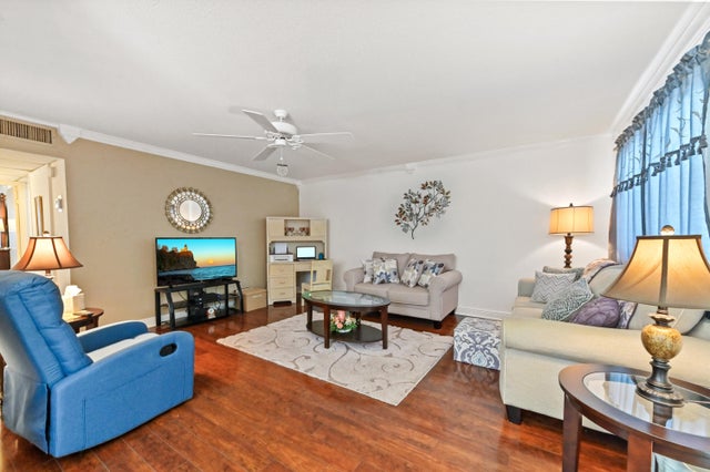4 of 35 - 221 Brittany E, Delray Beach, FL