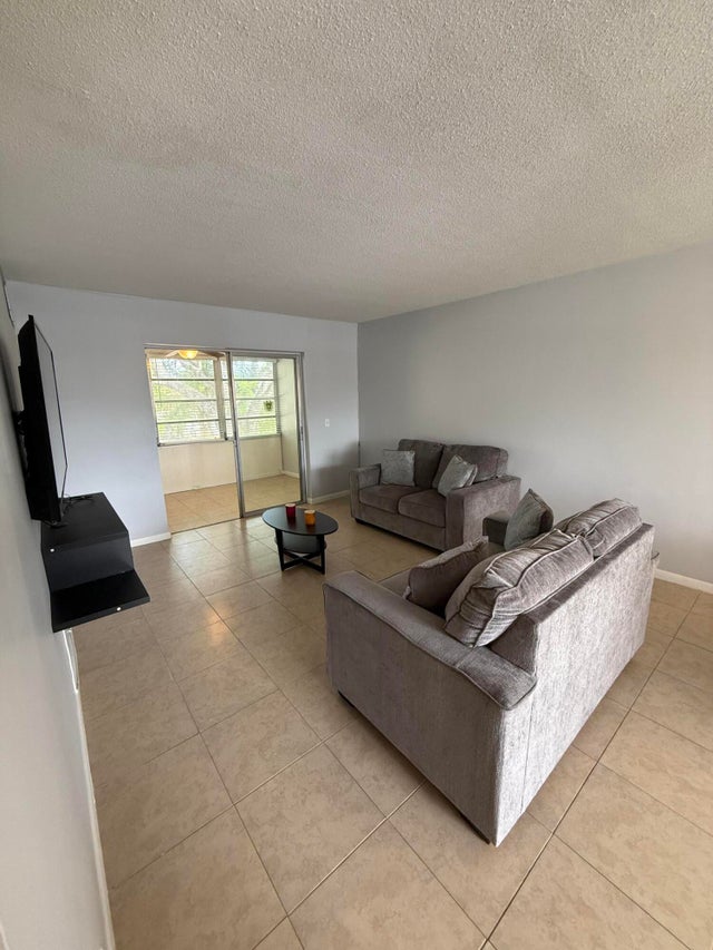 5 of 29 - 2213 Ne Ne 1st Ct #203, Boynton Beach, FL