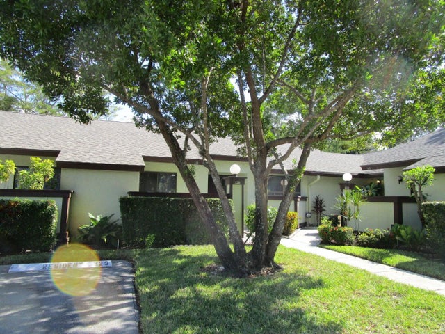 2 of 22 - 320 Elmira Court, Royal Palm Beach, FL