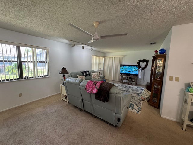 5 of 22 - 320 Elmira Court, Royal Palm Beach, FL