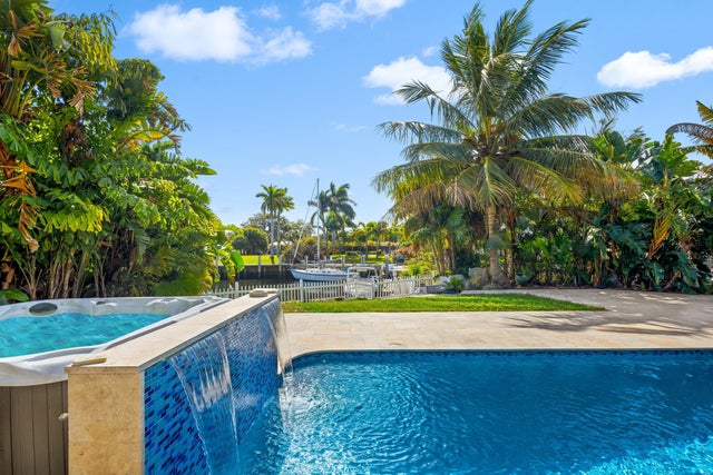 3 of 35 - 2500 Ne 23rd St, Pompano Beach, FL