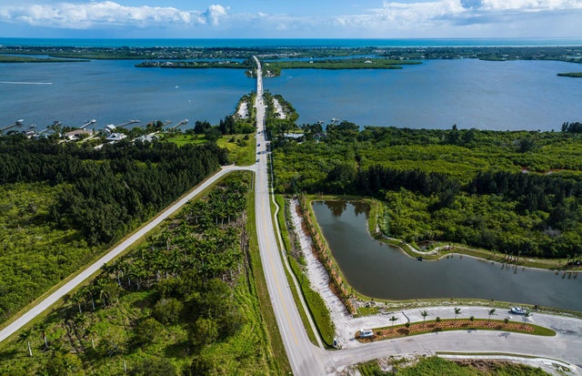 3 of 31 - 4450 Pinafore St #compass 205, Vero Beach, FL