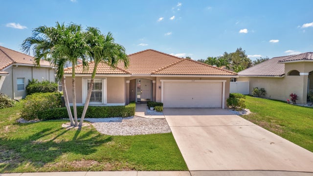 1 of 10 - 5317 Oakmont Village Circle, Lake Worth, FL