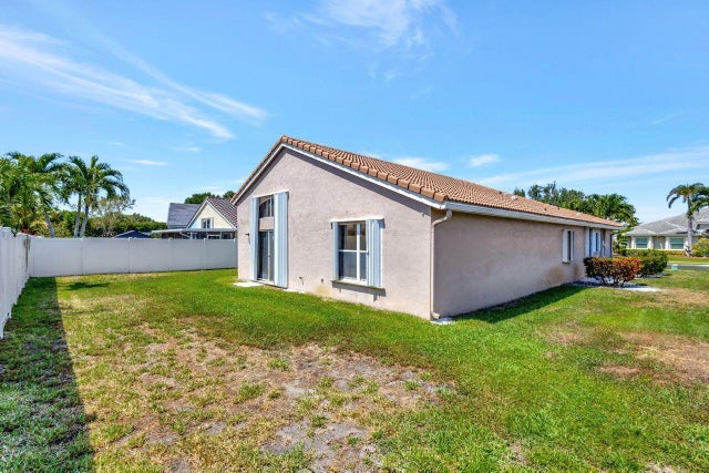 2 of 10 - 5317 Oakmont Village Circle, Lake Worth, FL