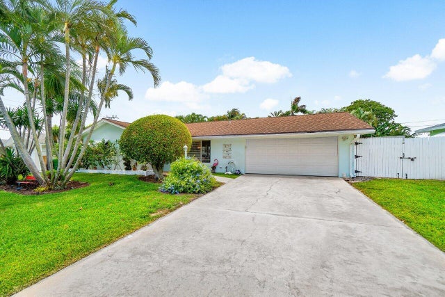 2 of 36 - 353 Mars Av, Tequesta, FL