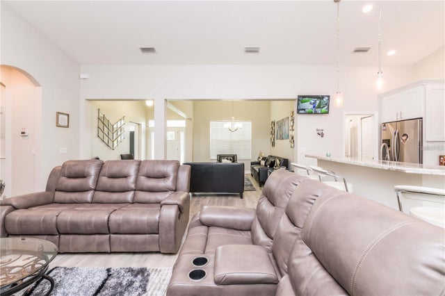 5 of 21 - 5816 Little River Dr, Tampa, FL