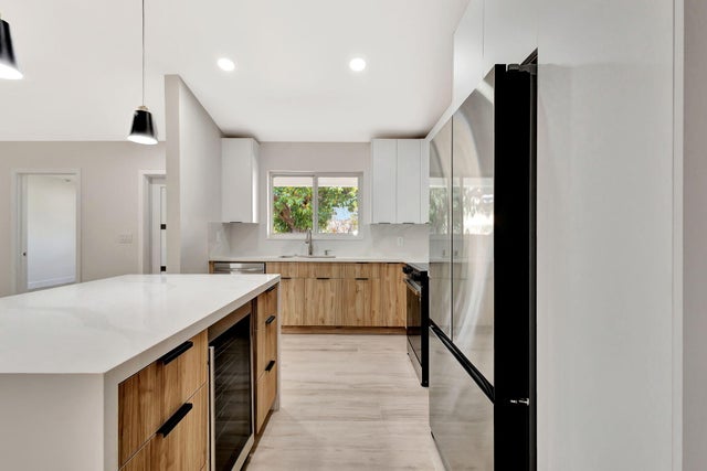 5 of 65 - 2410 Sw 1st Street, Boynton Beach, FL