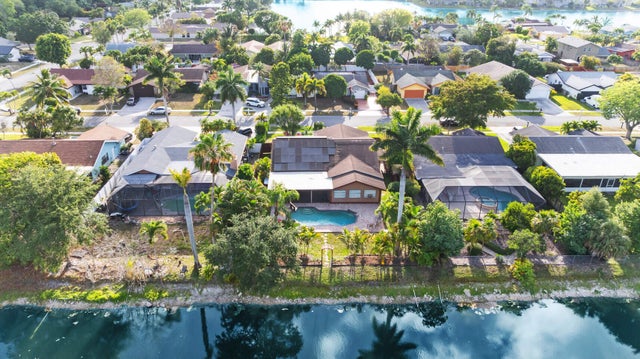 2 of 42 - 650 Nw 48th Avenue, Coconut Creek, FL