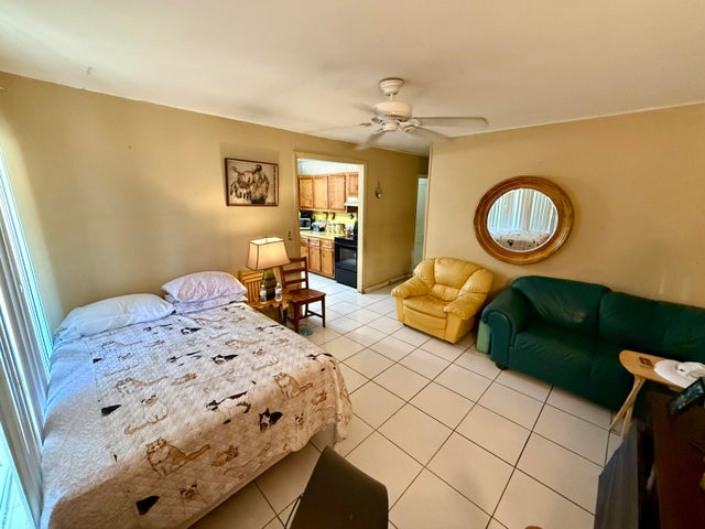 4 of 10 - 3520 Suncrest Road, Lake Worth, FL