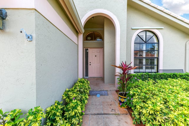 2 of 32 - 176 Executive Cir, Boynton Beach, FL