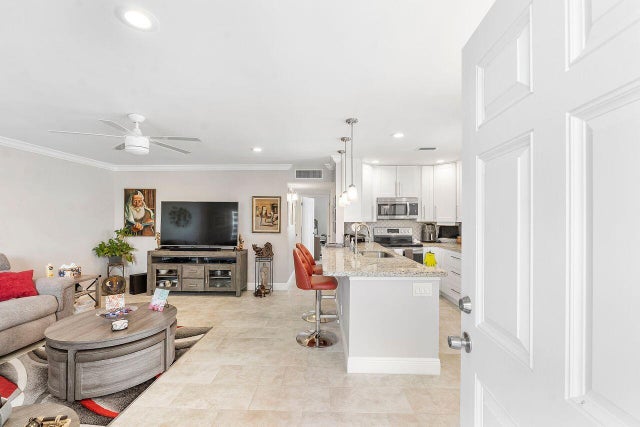 4 of 30 - 237 Normandy E #e, Delray Beach, FL
