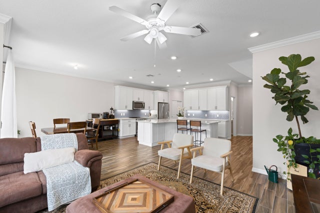 1 of 26 - 4790 Blistering Wy, Lake Worth, FL