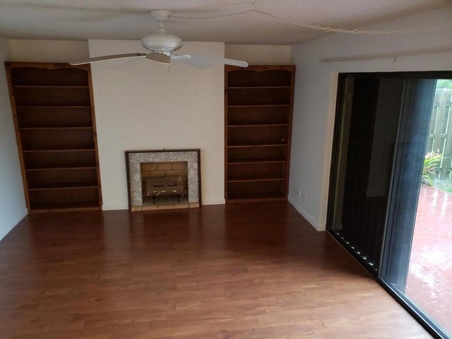 2 of 15 - 211 Lake Arbor Dr #211, Palm Springs, FL