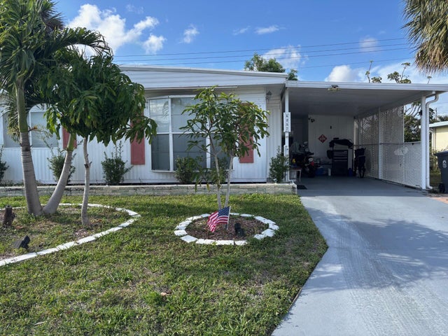 2 of 29 - 4257 1st Ct, Lot 84, Lantana, FL