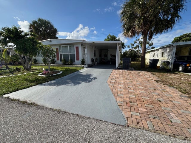 3 of 29 - 4257 1st Ct, Lot 84, Lantana, FL