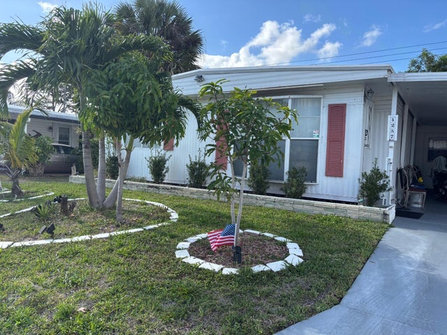 5 of 29 - 4257 1st Ct, Lot 84, Lantana, FL