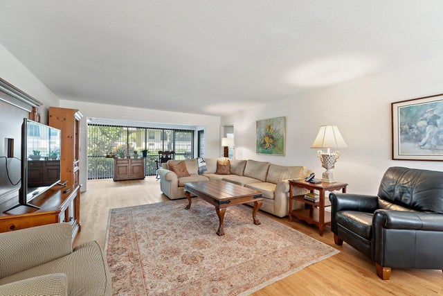 2 of 45 - 22 Se Turtle Creek Drive #b, Jupiter, FL