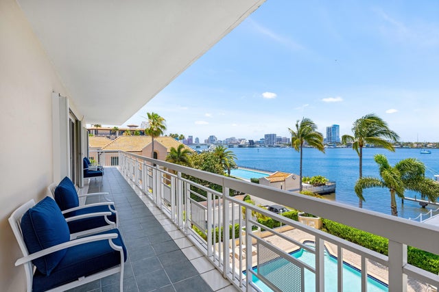 3 of 31 - 250 Bradley Place #408, Palm Beach, FL