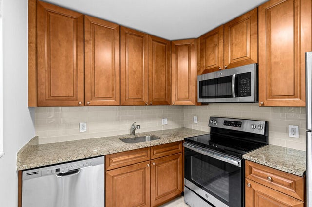 1 of 16 - 556 Mansfield N, Boca Raton, FL