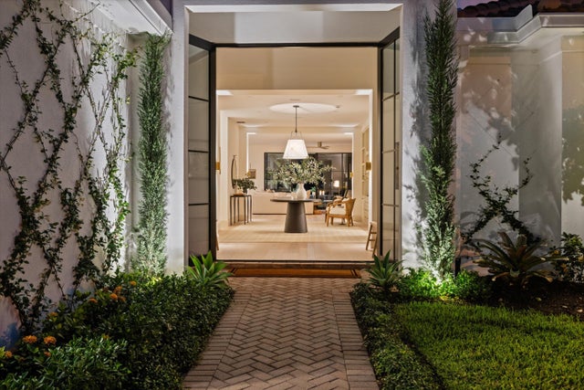 1 of 80 - 1785 Flagler Manor Circle, West Palm Beach, FL