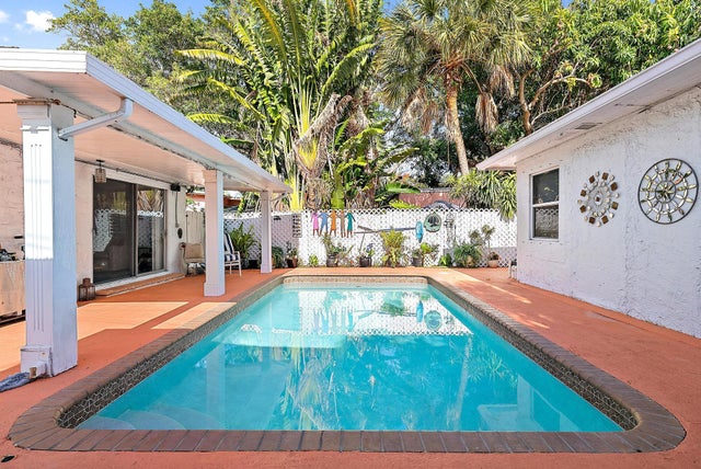 4 of 27 - 328 Monroe Drive, West Palm Beach, FL