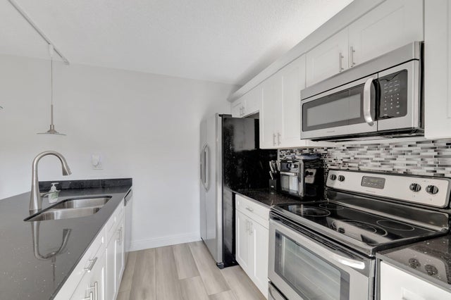 2 of 29 - 7715 77th Way, West Palm Beach, FL