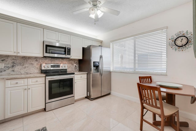 5 of 13 - 6698 10th Avenue N #320, Lake Worth, FL
