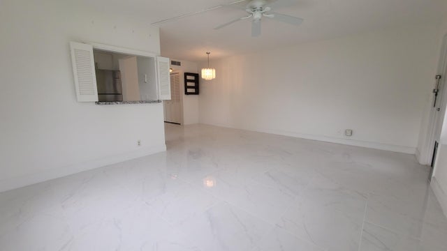 2 of 51 - 405 Windsor R, West Palm Beach, FL