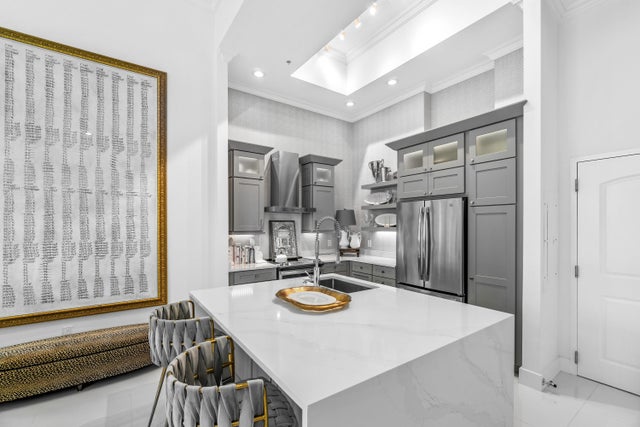 2 of 54 - 701 S Olive Av #503, West Palm Beach, FL