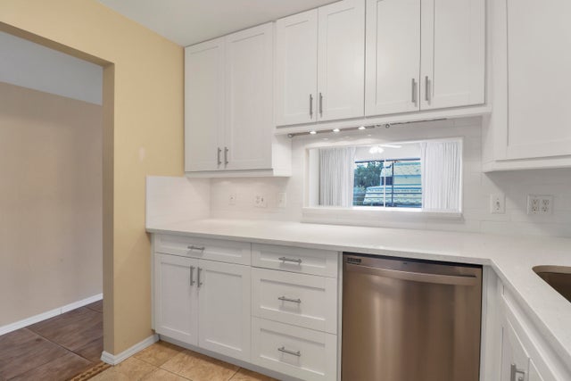 4 of 17 - 12016 Greenway Circle S #204, Royal Palm Beach, FL