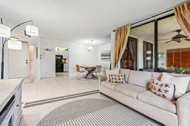 4 of 36 - 8609 Boca Glades Boulevard W #a, Boca Raton, FL
